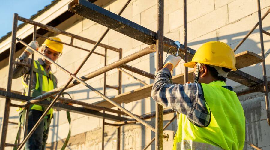 Professional gutter cleaning in Matteson, IL